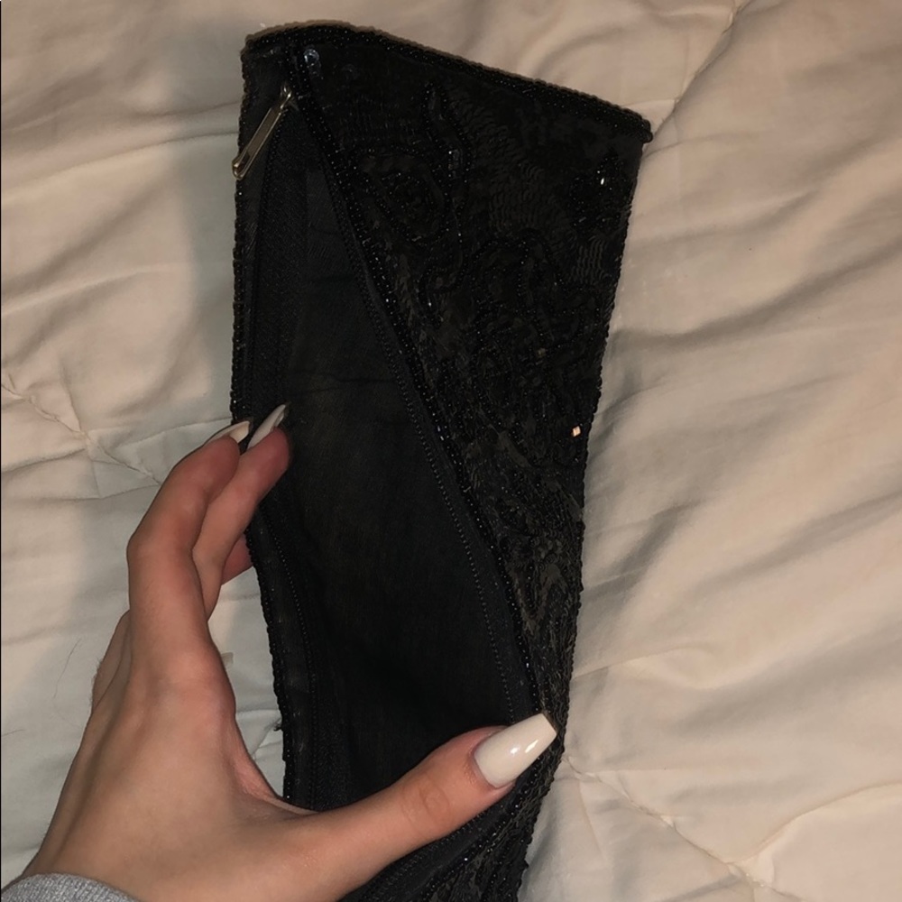 Black Handbag - Picture 3 of 3